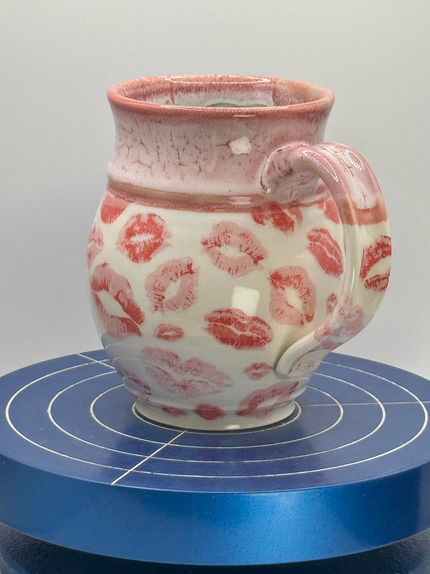 Kisses Stoneware Coffee and Tea Mug