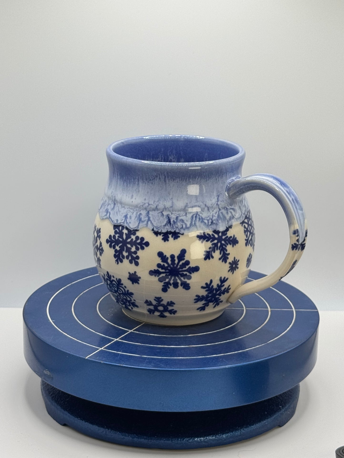 Freezing Blue Snowflakes Stoneware Coffee and Tea Mug