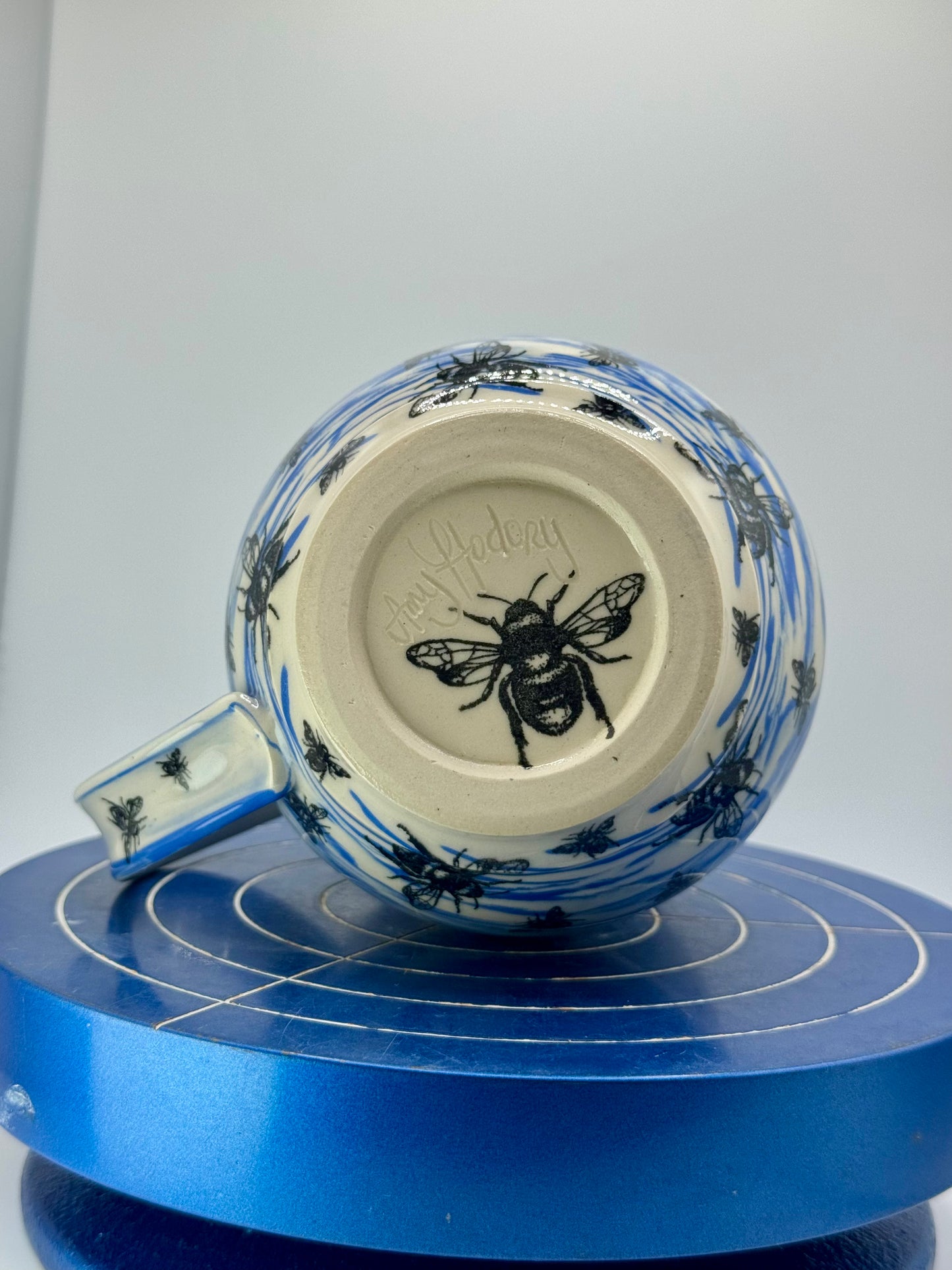 Bee Keeper Stoneware and Porcelain Mix Coffee and Tea Mug