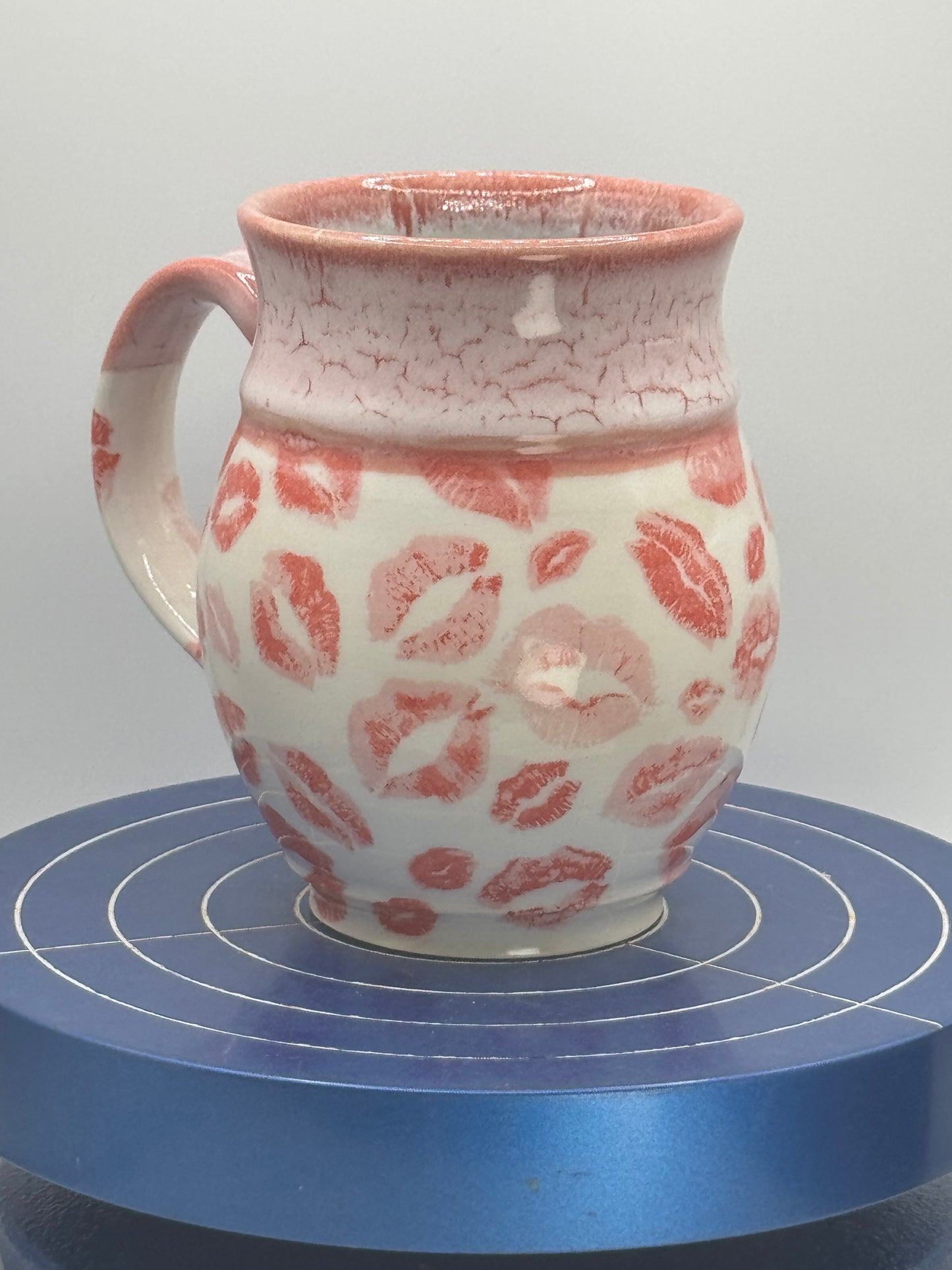 Kisses Stoneware Coffee and Tea Mug
