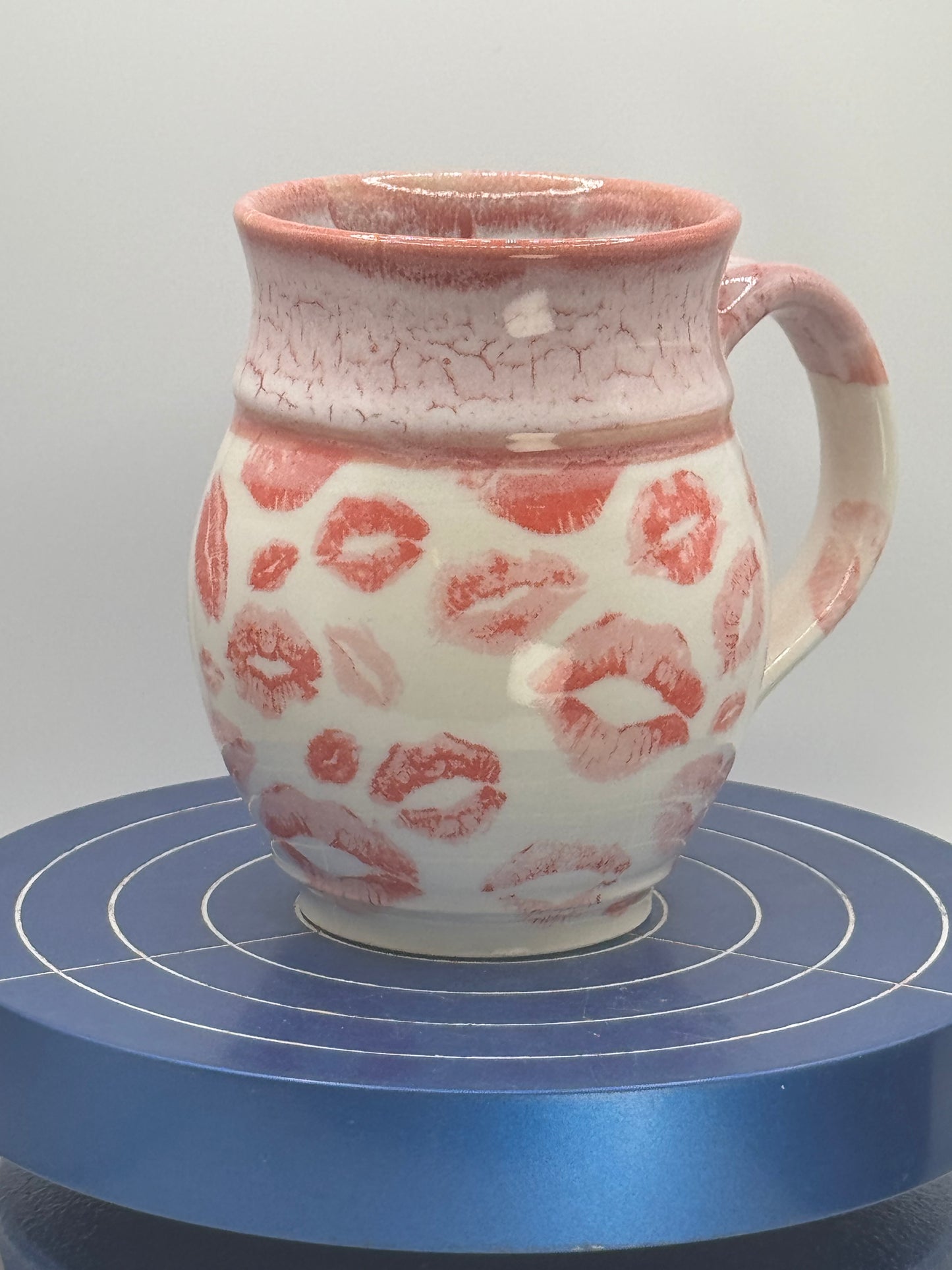 Kisses Stoneware Coffee and Tea Mug